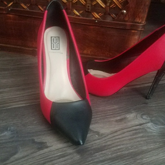 Heels - Picture 1 of 1